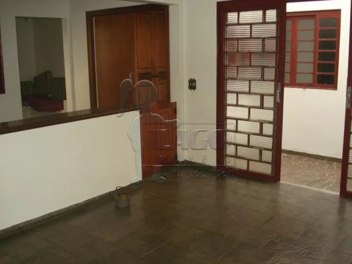 Casa de 272m² com 03 quartos sendo 01 suíte à venda - Campos Elíseos