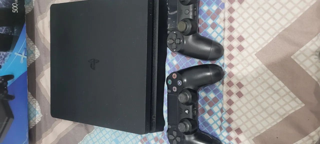 Vendo ps4 slim funcionando perfeitamente  - Foto 2