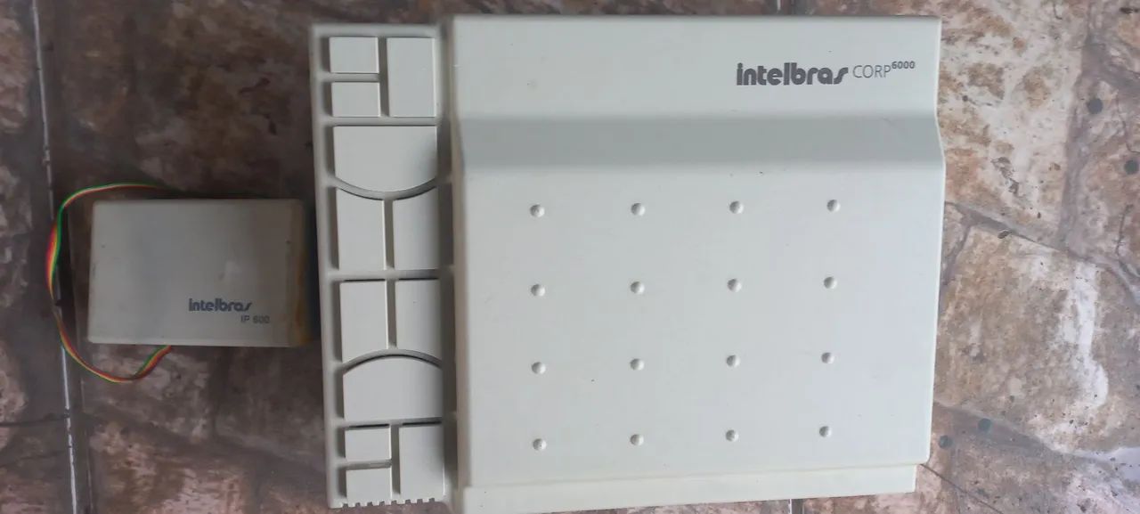 Vendo central telefônica Intelbras Corp 6000
