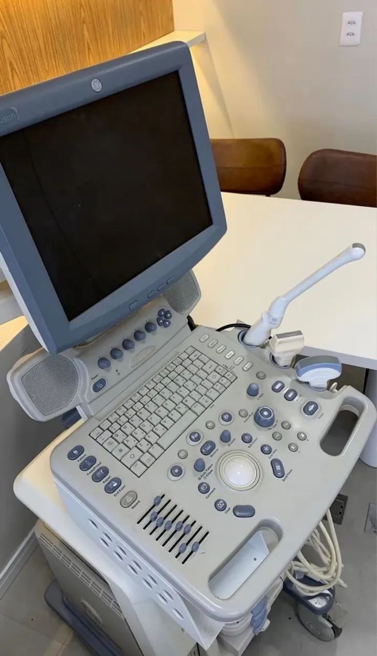 Ultrassom GE LOGIQ P5 - Foto 3