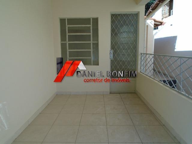 Casa de lote inteiro com quintal no melhor local do bairro Santa Helena - Foto 7