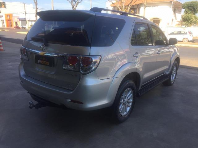 SW4 SRV 4x4 2014/2014 7 Lugares - Foto 4
