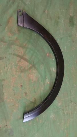 Moldura paralama Lado esquerdo aircross