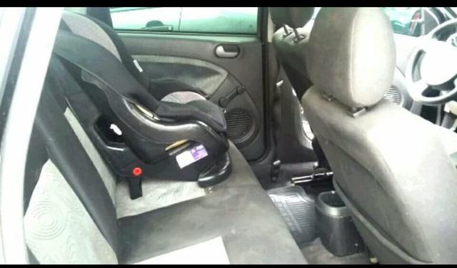 Ford fiesta 1.0 sedan 2009 - Foto 6