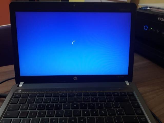 Vendo um HP 2011 semi novo