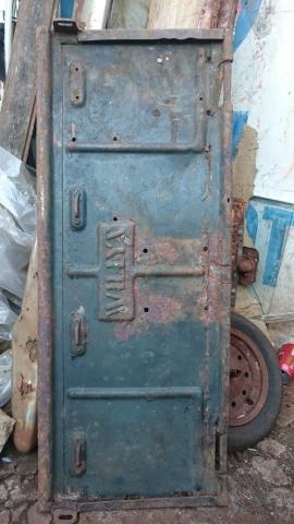 Ferro velho de peças de carros antigos Willys - Foto 2