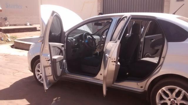 Fiat Grand siena 1.6 essence 1.6v flex 4p ? 2013/2013 - Foto 7