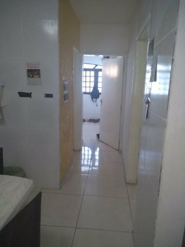 Excelente Casa com Piscina em Candeias - Foto 11