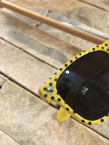 Óculos de sol wayfarer bolinhas - Foto 3