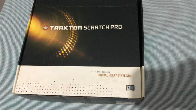 Traktor Audio 8 - DJ - Foto 3