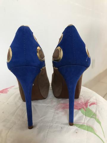 Vendo sandálias da marca Schütz todas muito bem conservadas. - Foto 2