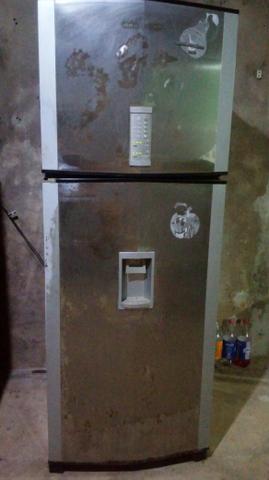 Vendo essa geladeira brastemp frostfree - Foto 3