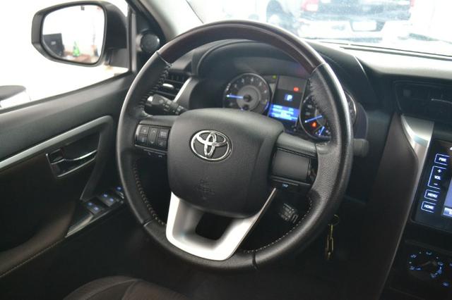 Hilux SW4 SR 2.7 4X2 Flex AUT - 2017 - Foto 6