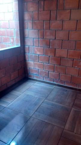 Casa em bairro de médio/alto padrão - Foto 8