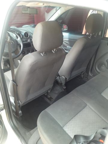 Fiesta sedan - Foto 2