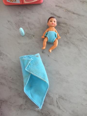 Barbie babá + Barbie pediatra - Foto 6