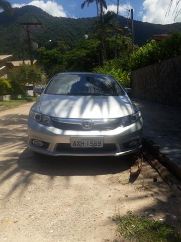 Honda Civic LXR 2.0 Flexone