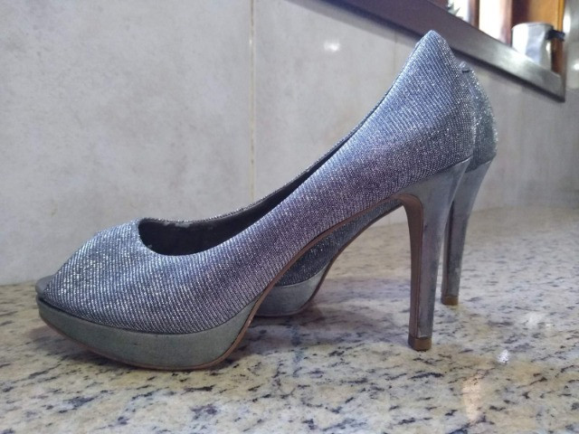 Sandália Salto Arezzo - Foto 4