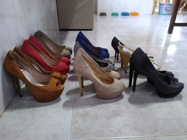 Coleção Sandalias de Salto - Várias Marcas - Foto 6
