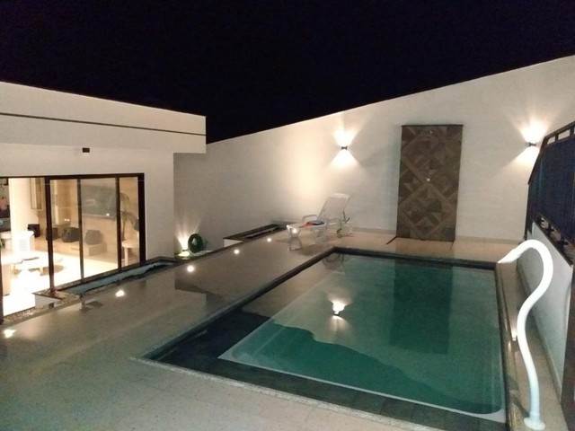 Linda casa estilo contemporâneo no condomínio Alphaville em Resende
