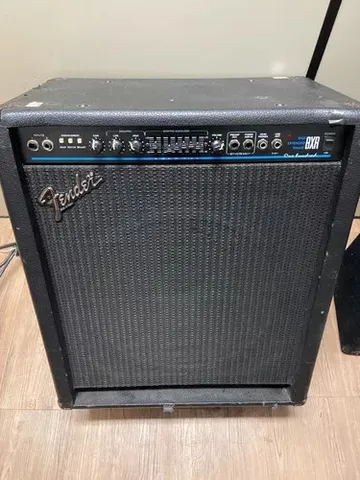 AMPLIFICADOR COMBO FENDER RUMBLE 200 V3 P/ BAIXO 200W 1X15