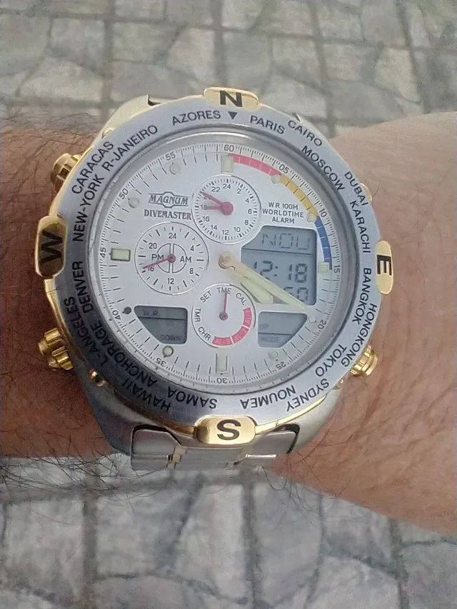 Relógio Divemaster World Time anos 90 raríssimo exemplar - Acessórios -  Vila Georgina, Campinas 1194933305