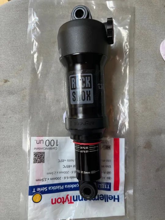 RockShox Deluxe Select RL 190x37,5 sem trava