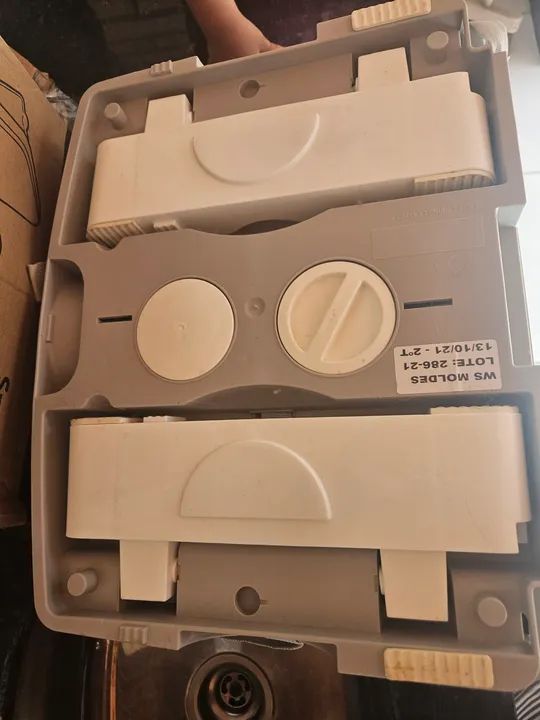 Cadeirinha de Alimentação para Bebê - COSCO Cinza. - Foto 3