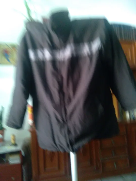 Casaco poliéster preto GG