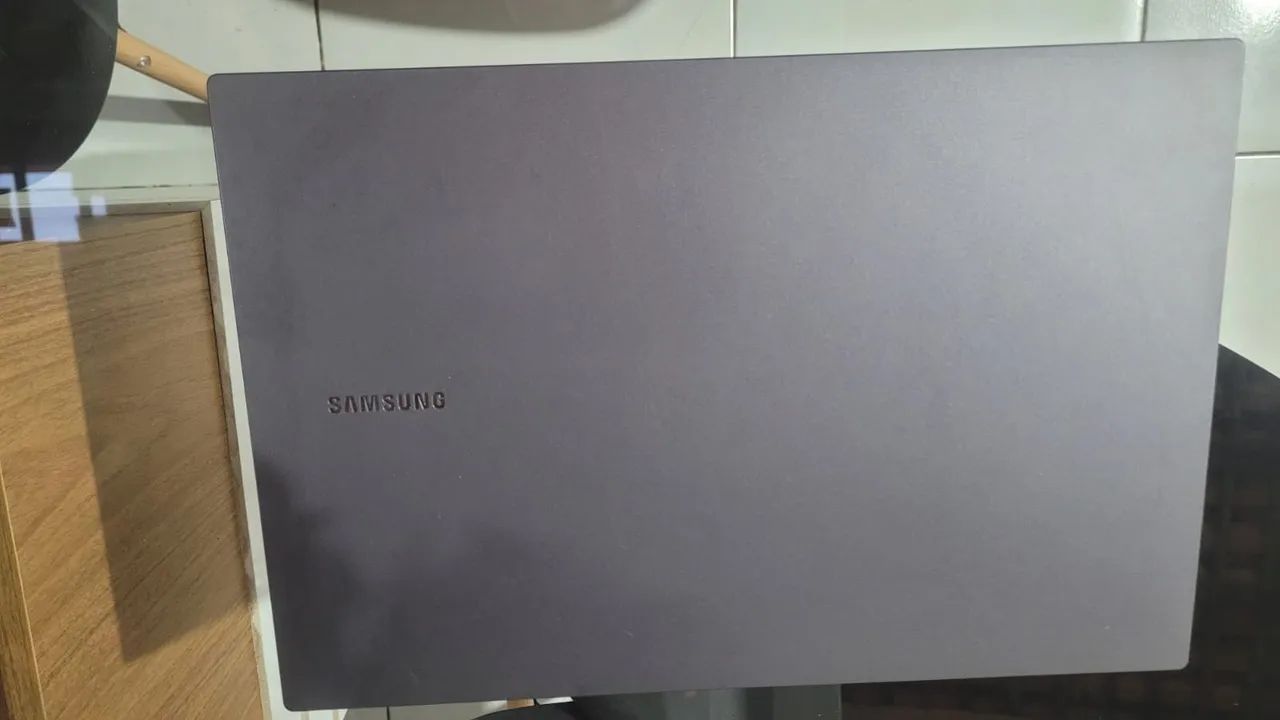 Notebook Samsung Book 15 8gb 256gb Ssd 15,6" W11 Cor Cinza-chumbo - Foto 3