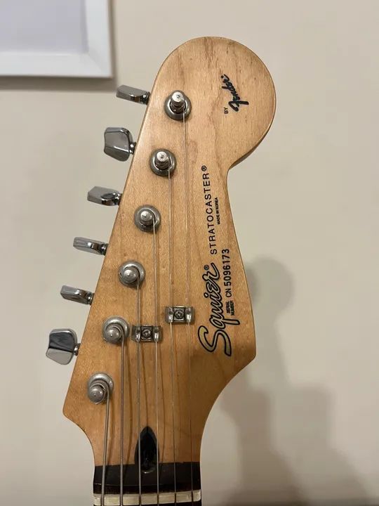 Guitarra Squier Koreana 