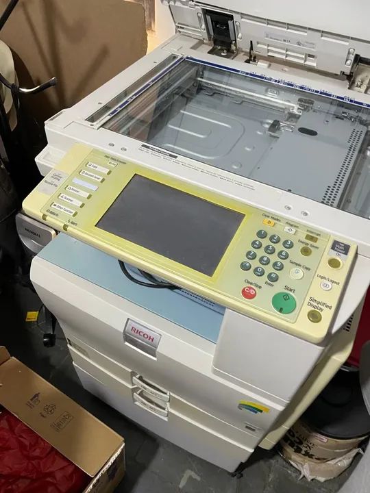 Ricoh Aficio MP C2051