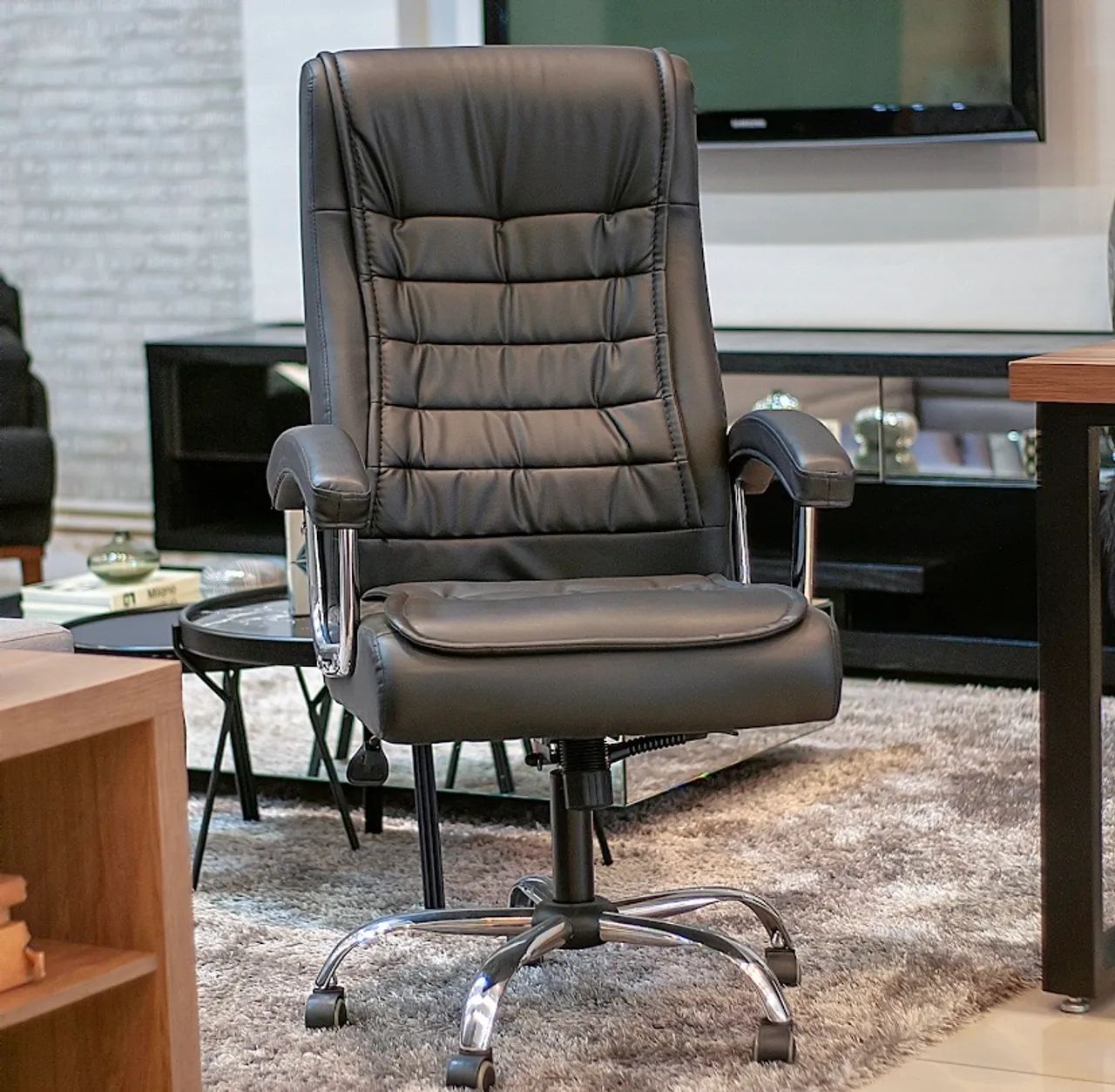 Cadeira Presidente para escritório - Nova na caixa a pronta entrega  - Foto 2