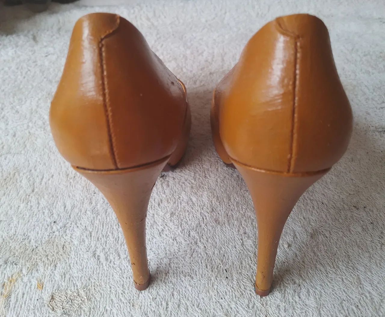 Sapato scarpin Schutz 35 pouco usado (com recondicionamento) - Foto 4