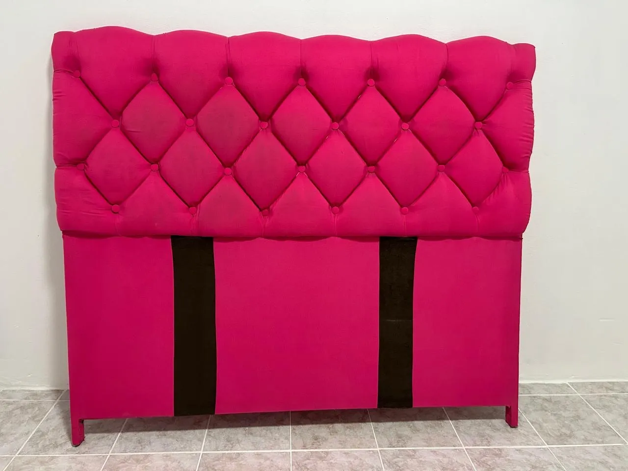 Cabeceira de Cama Estofada Rosê Luxuosa