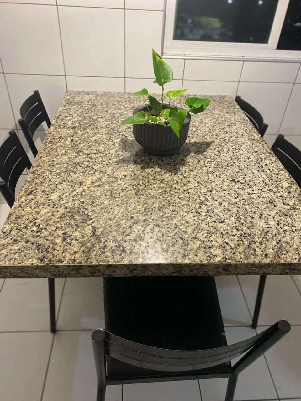 Mesa de Jantar em Granito