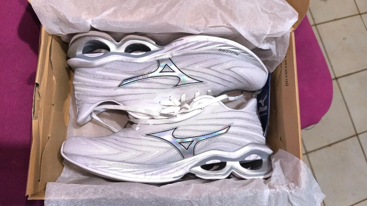 Tênis Mizuno Original tamanho 43
