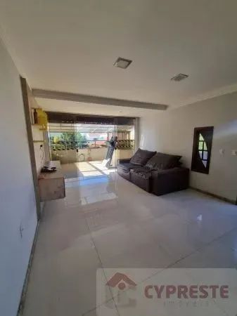 Casa com 2 Quartos para aluguel, 100m²