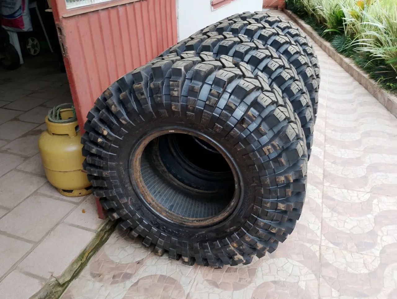 Pneu trepador  - Foto 5