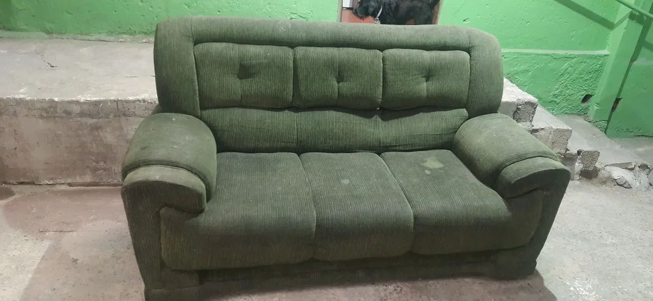 Vendo sofá 3 lugares 