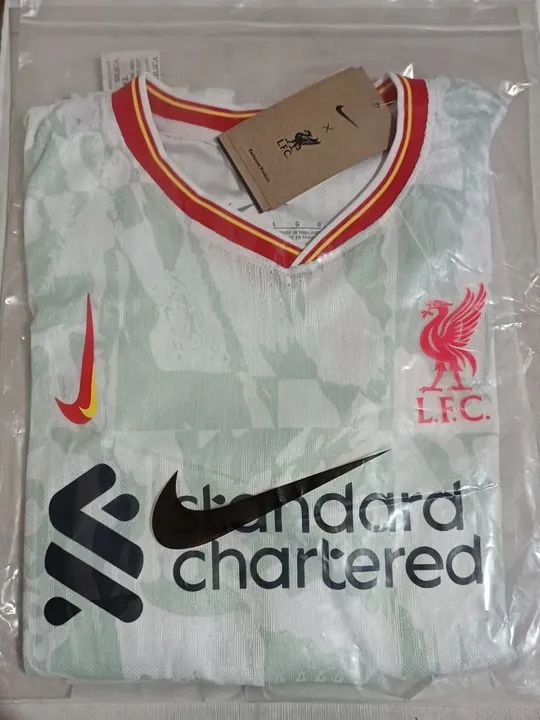Liverpool Camiseta Nova - Foto 2