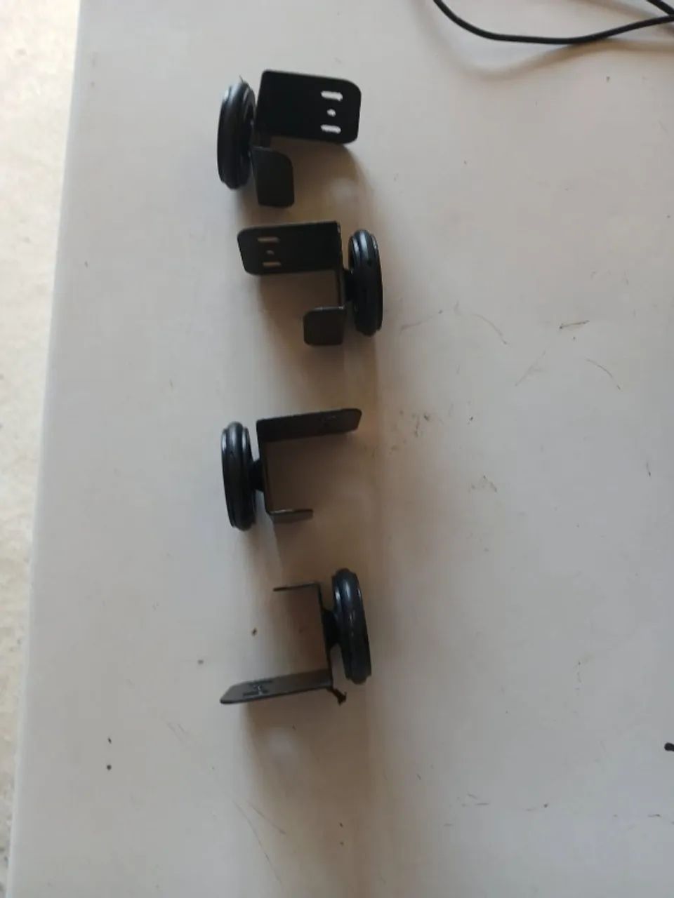 4 Roldanas Superiores Nova Para Porta de Correr 35mm - Foto 6