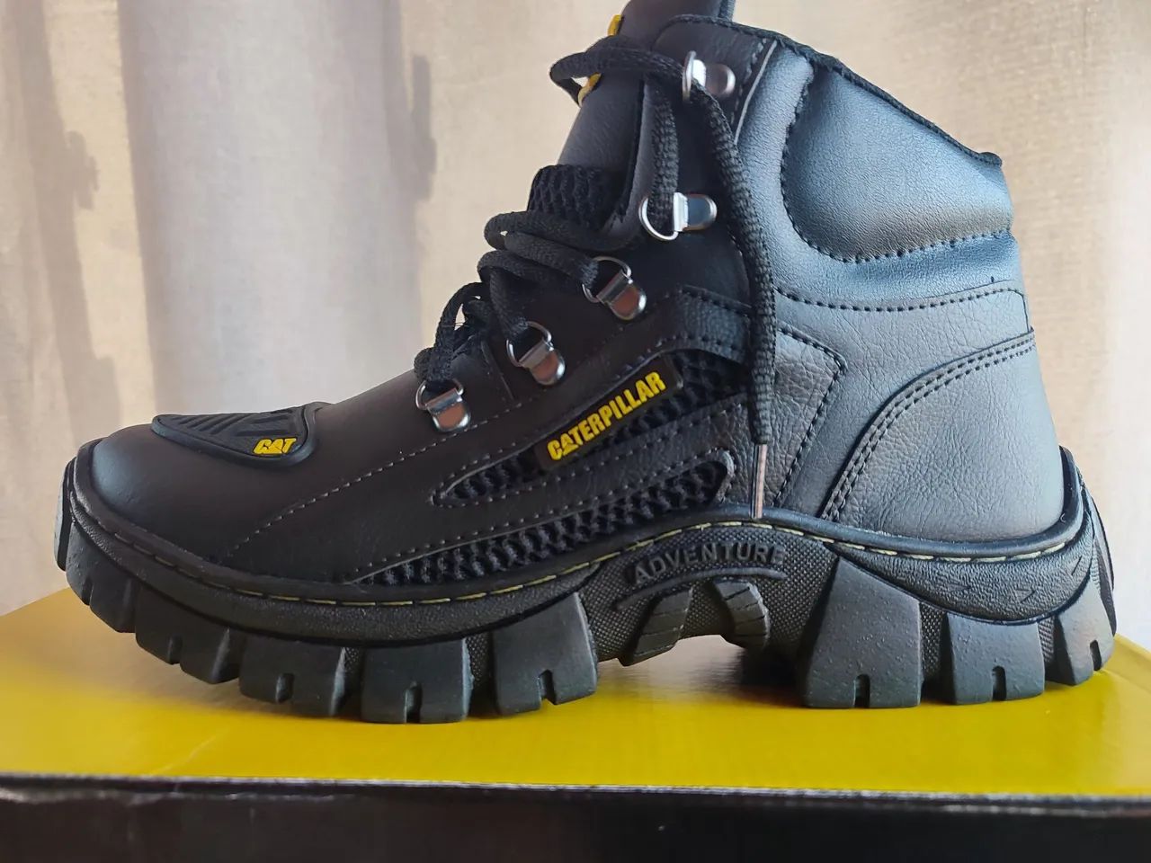 Bota Caterpillar Adventure - Preta - Foto 2