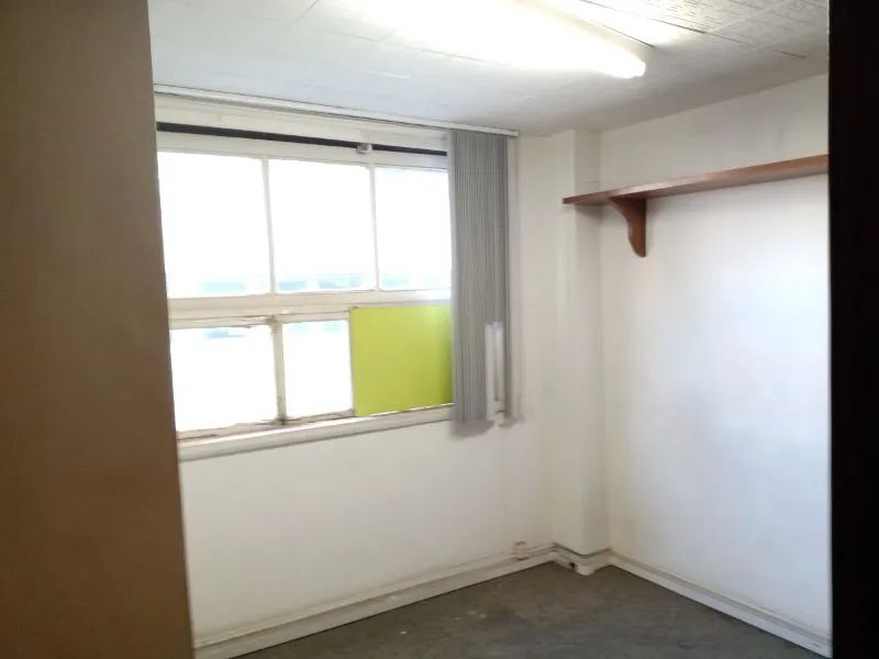 Ponto comercial/Loja/Box para aluguel e venda tem 110 metros quadrados - Foto 4