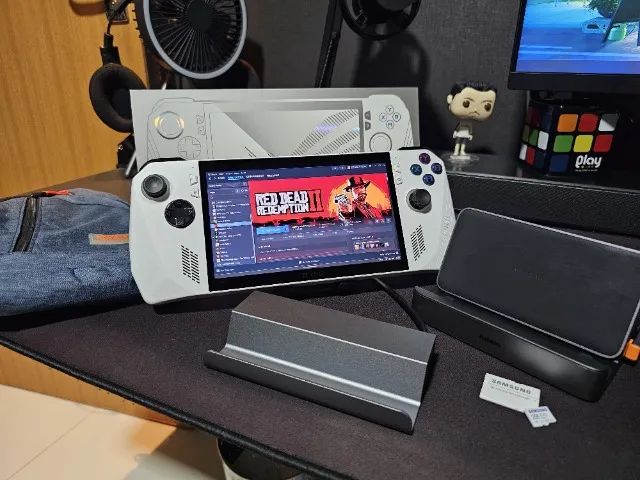 Rog Ally - Z1 Extreme + 2 Docks 4k + Cartão Jogos Switch e Bolsa (Parcelo no Cartão)