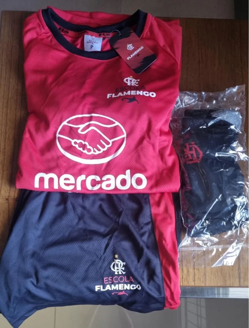 Uniforme Escola Flamengo Tamanho P nunca usado