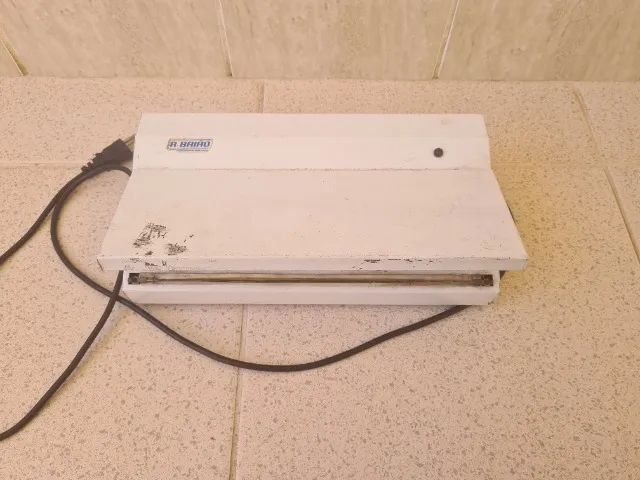 Seladora De Mesa 30cm Bivolt Selamil/portatil 3219 - R Baião