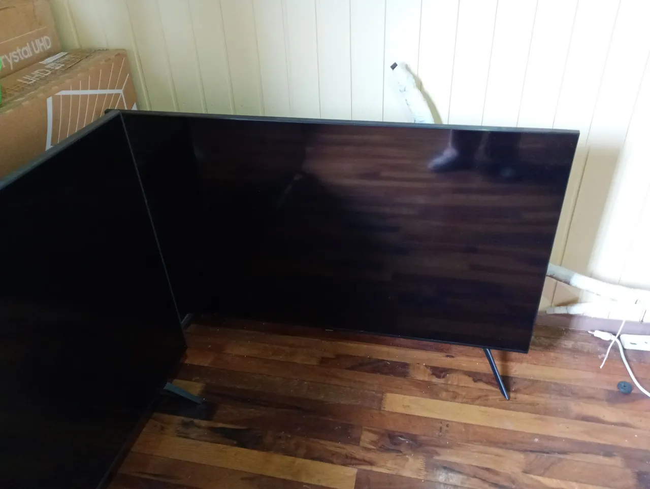 Vendo TVs para retirada de peças ou conserto