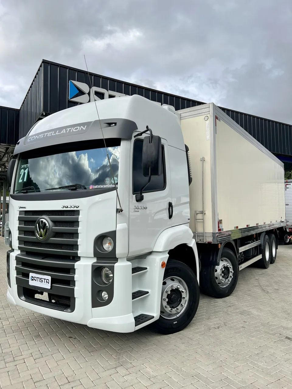 VW 30-330 8x2 2021 Baú 8.5m Máquina ThermoKing -20Cº - Foto 7