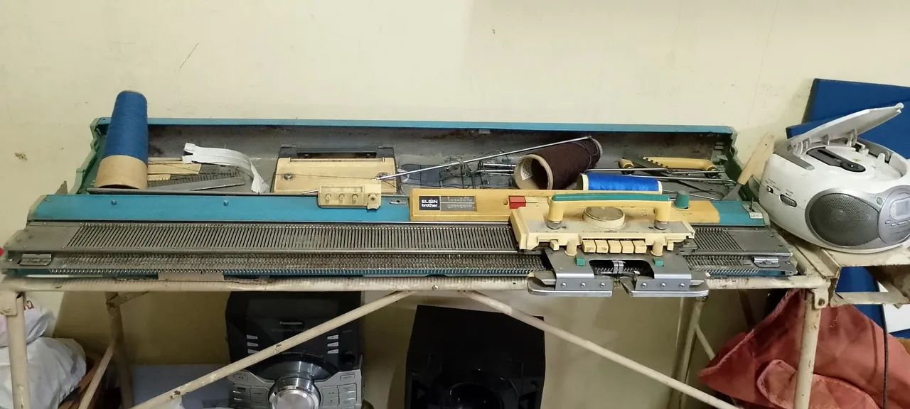 Máquina de Tricô Elgin Brother